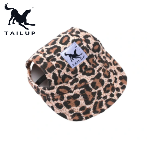 Czapka dla psa w panterkę